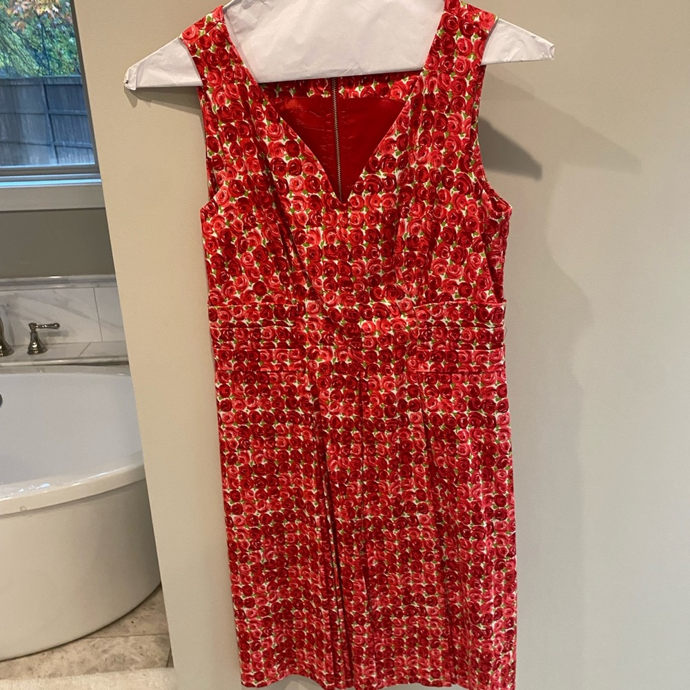 MAGGY LONDON SIZE 6